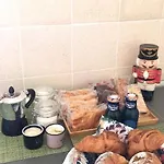 Spaziosa Casa Antica * Bari