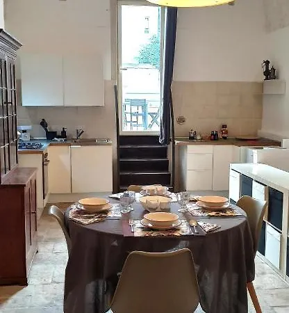 Spaziosa Casa Antica Bari