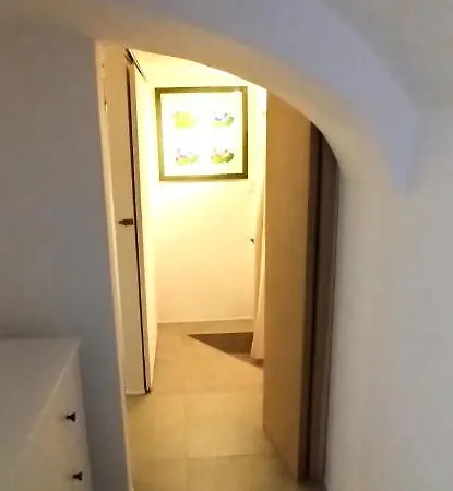 Spaziosa Casa Antica Apartment Bari
