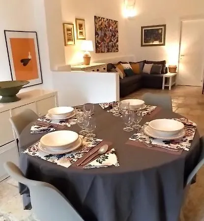 Apartment Spaziosa Casa Antica Bari