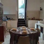 Spaziosa Casa Antica アパート