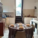 Spaziosa Casa Antica バーリ