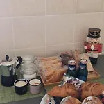 Spaziosa Casa Antica アパート