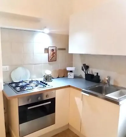 Spaziosa Casa Antica Daire *