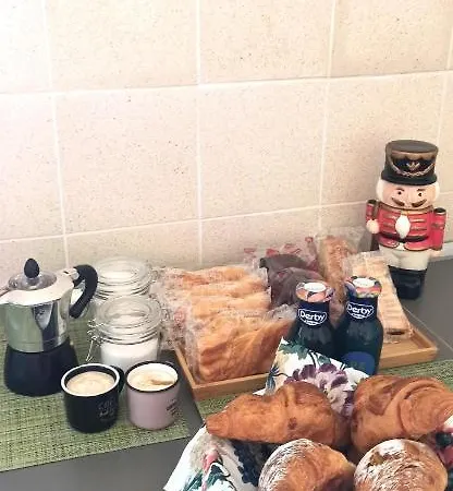 Spaziosa Casa Antica * Bari