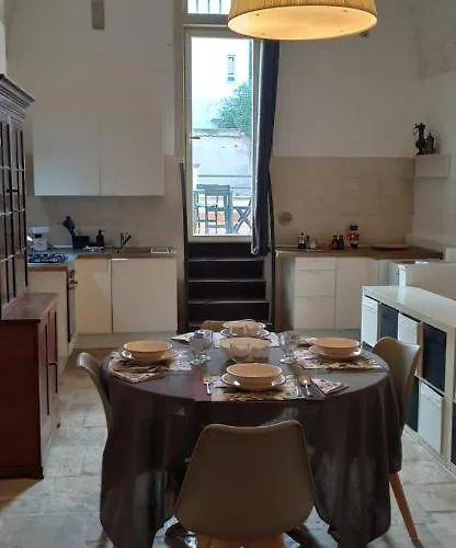 Spaziosa Casa Antica Appartamento