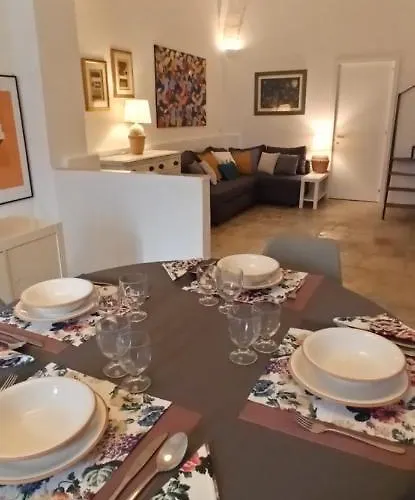 Spaziosa Casa Antica *