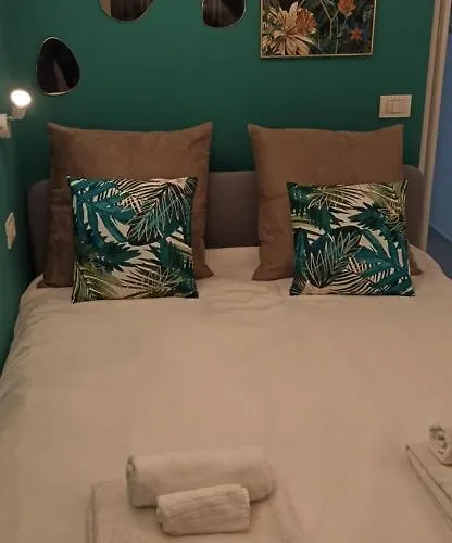 Spaziosa Casa Antica * Bari