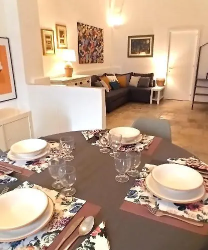 Apartment Spaziosa Casa Antica Bari